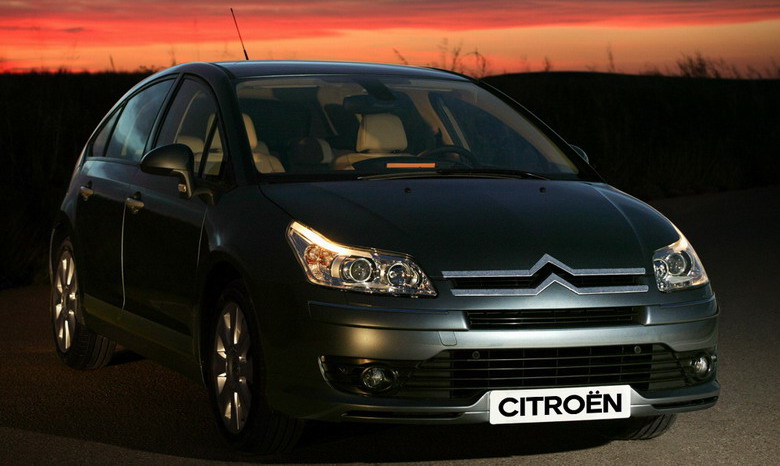 Hatchback version of Citroen C4